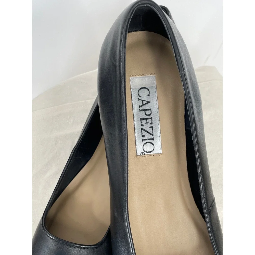 Capezio Womens Shoes 11M Pump Black Leather Cap Toe Low Block Heel